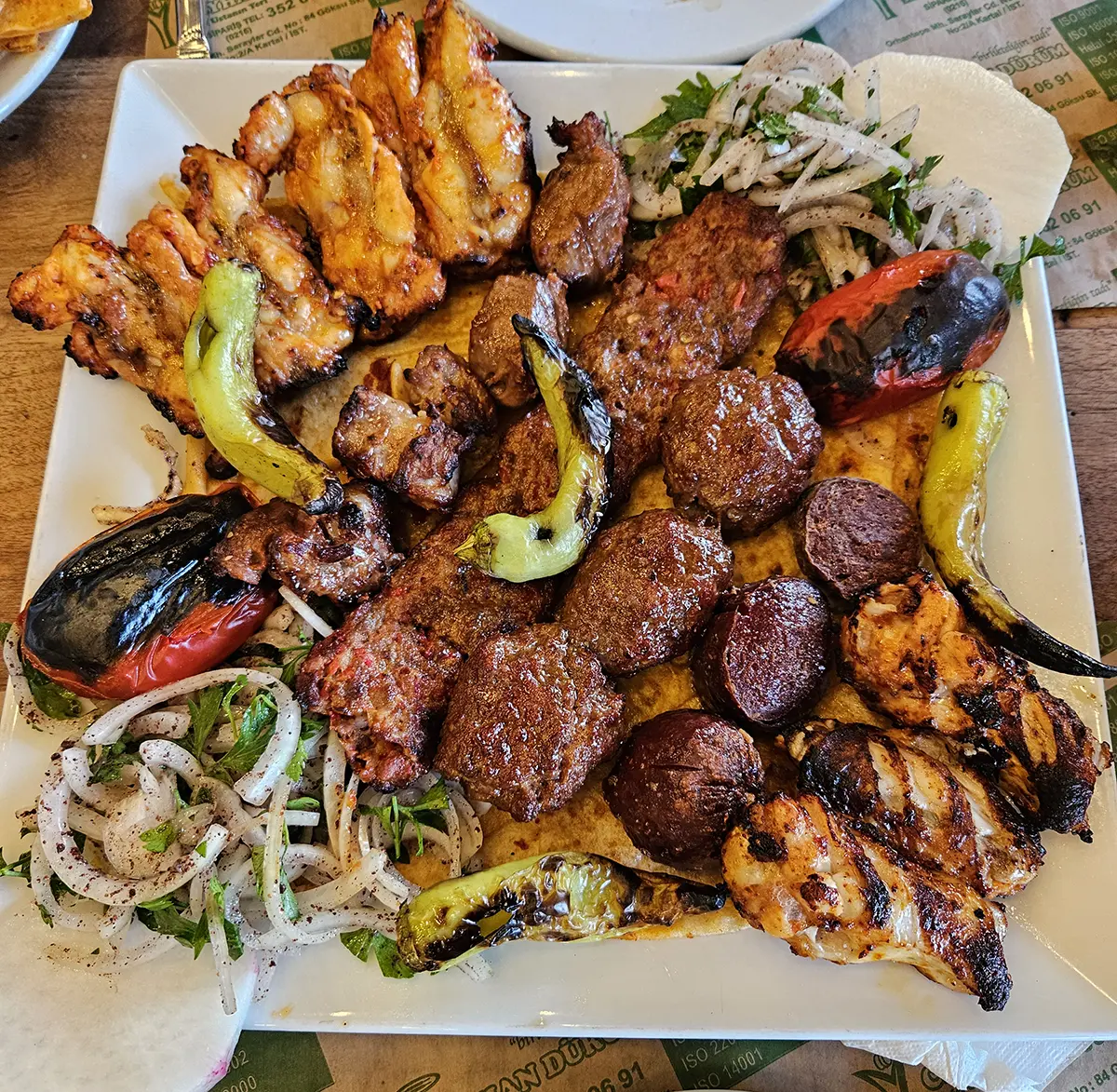 Ceyhan Dürüm Karışık Kebap